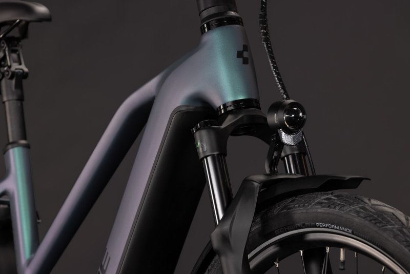 Afbeelding van de Cube Kathmandu Hybrid Pro 800
