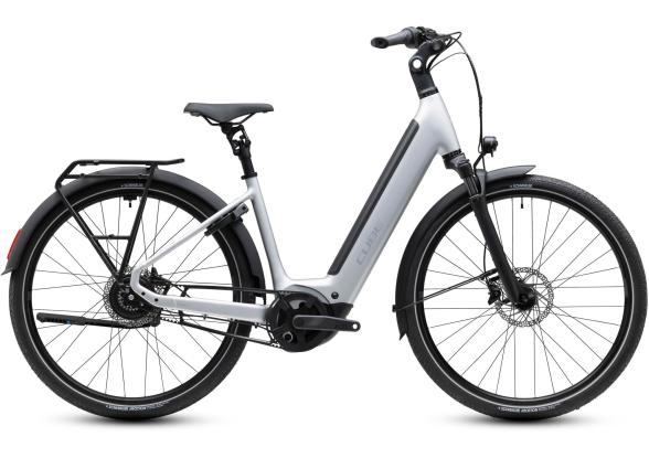 Afbeelding van de Cube Supreme Hybrid Deluxe Pro 600