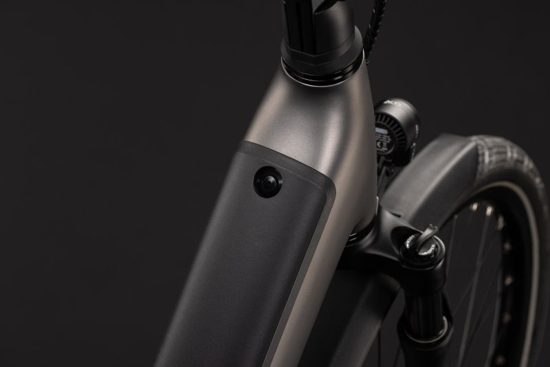 Afbeelding van de Cube Supreme Hybrid Deluxe SLX 600