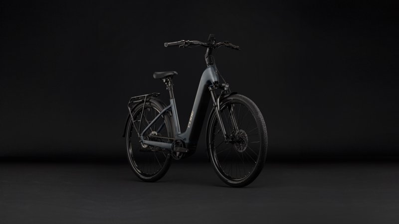 Afbeelding van de Cube Touring Hybrid Deluxe SLX 800