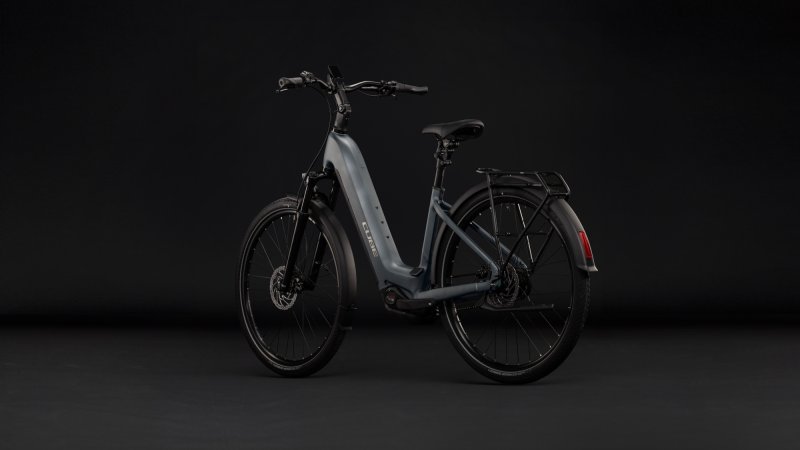 Afbeelding van de Cube Touring Hybrid Deluxe SLX 800