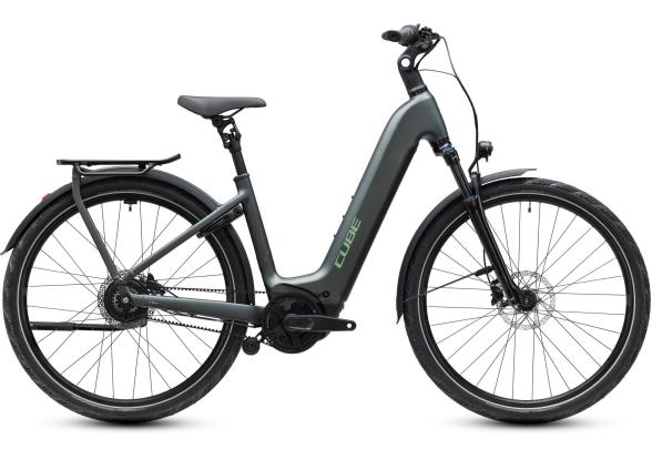 Afbeelding van de Cube Kathmandu Hybrid Deluxe Pro 800